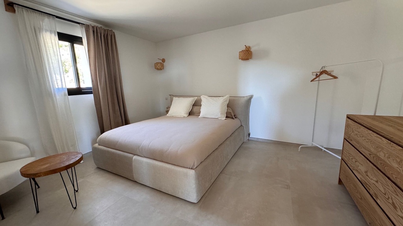 Photo of Bedroom in Montbazin