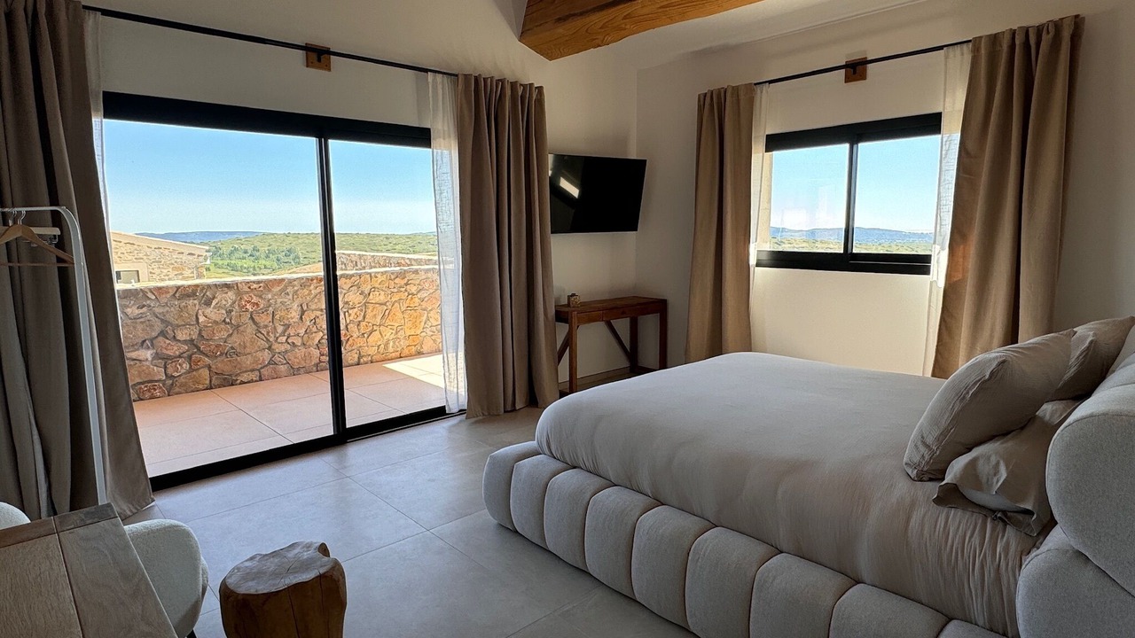 Photo of Bedroom in Montbazin