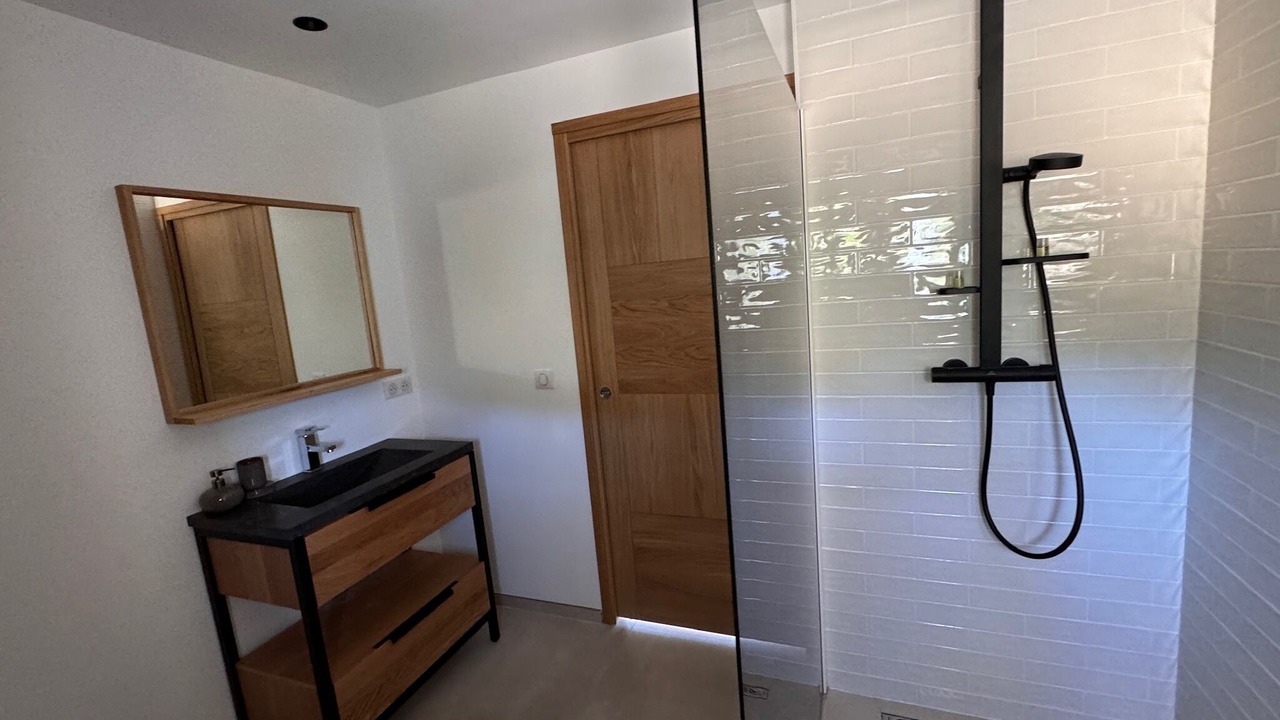 Photo of Bathroom in Montbazin