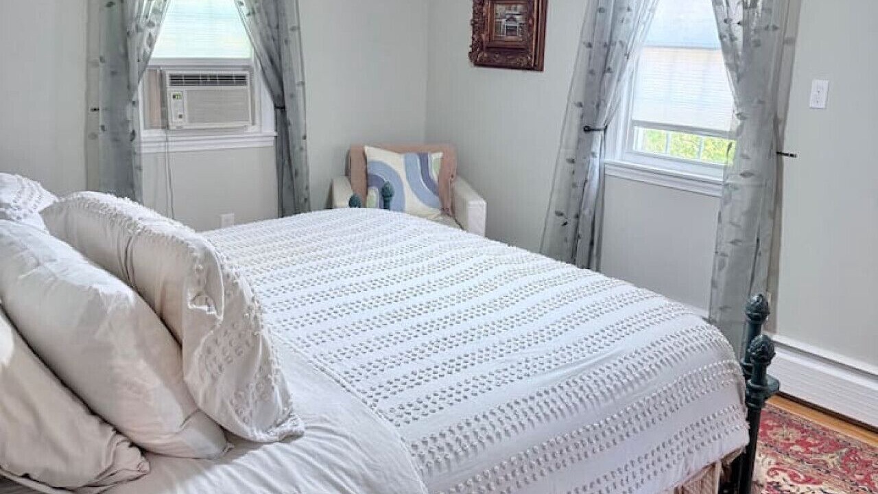Photo of Bedroom in Windsor Locks