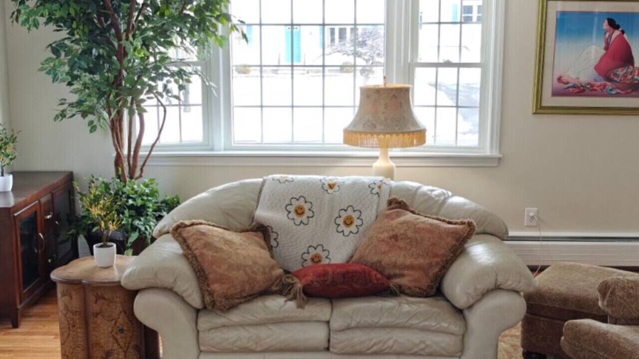 Photo of Livingroom in Windsor Locks