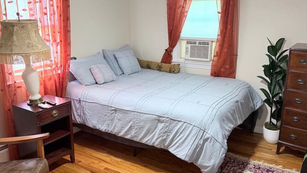 Photo of Bedroom in Windsor Locks