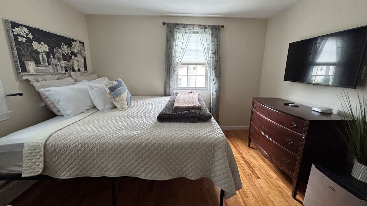 Photo of Bedroom in Windsor Locks