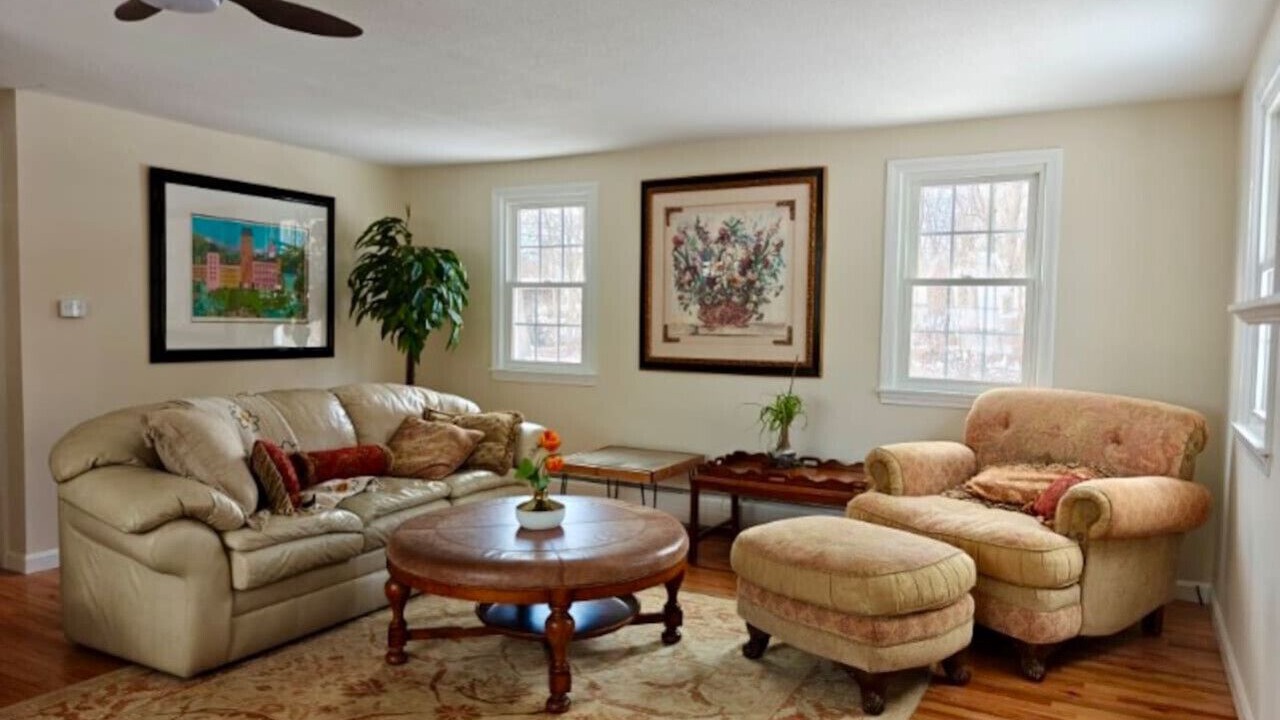 Photo of Livingroom in Windsor Locks