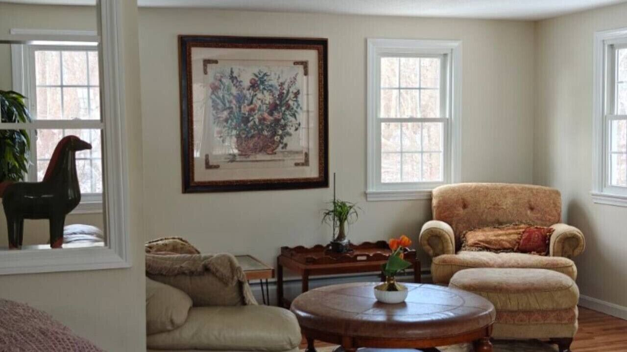 Photo of Livingroom in Windsor Locks