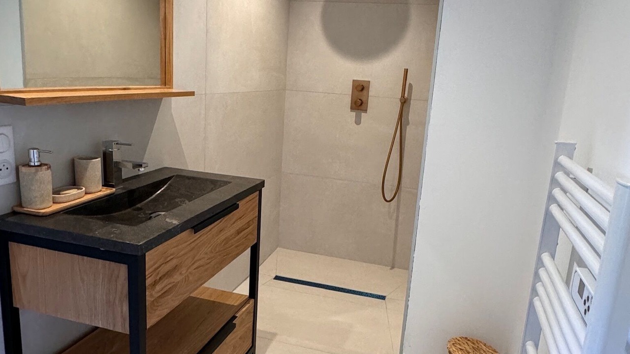 Photo of Bathroom in Montbazin