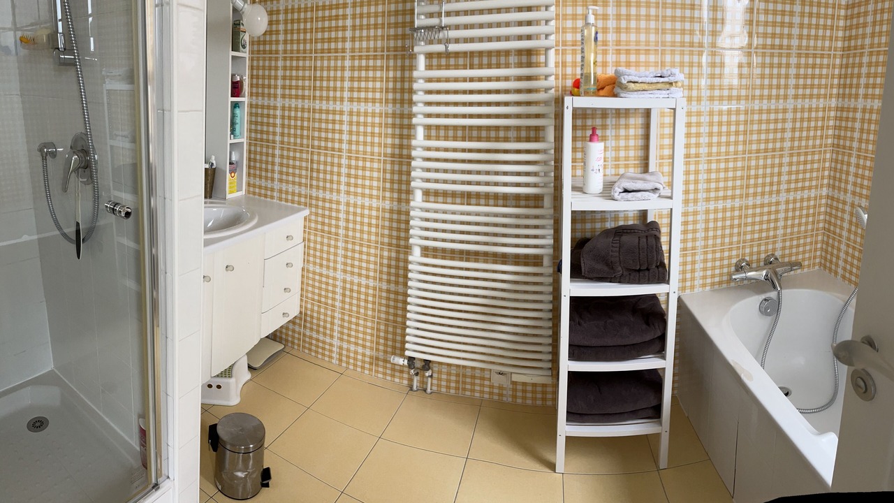 Photo of Bathroom in Abbeville