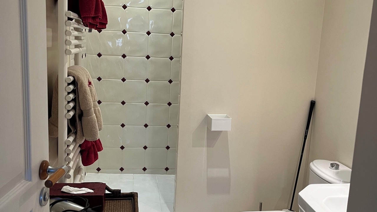 Photo of Bathroom in Abbeville