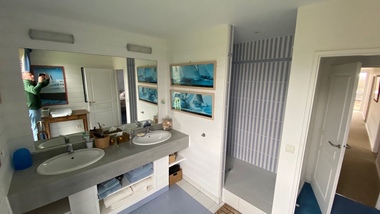 Photo of Bathroom in Abbeville