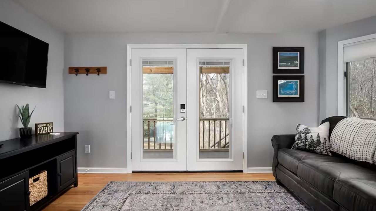 Photo of Livingroom in Fishers Hill