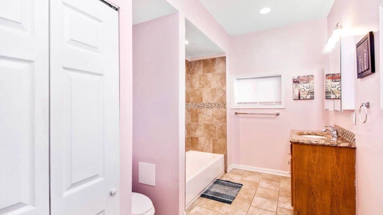 Photo of Bathroom in Passyunk Square