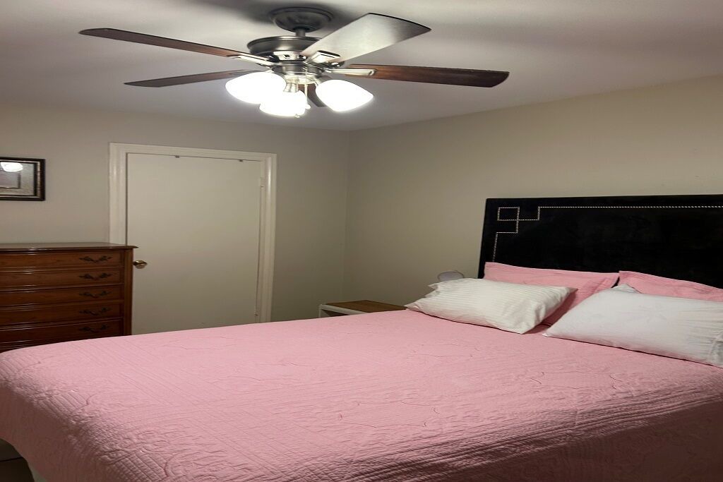 Photo of Bedroom in Westbury