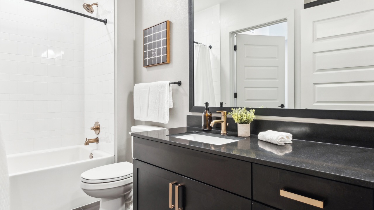 Photo of Bathroom in Deep Ellum