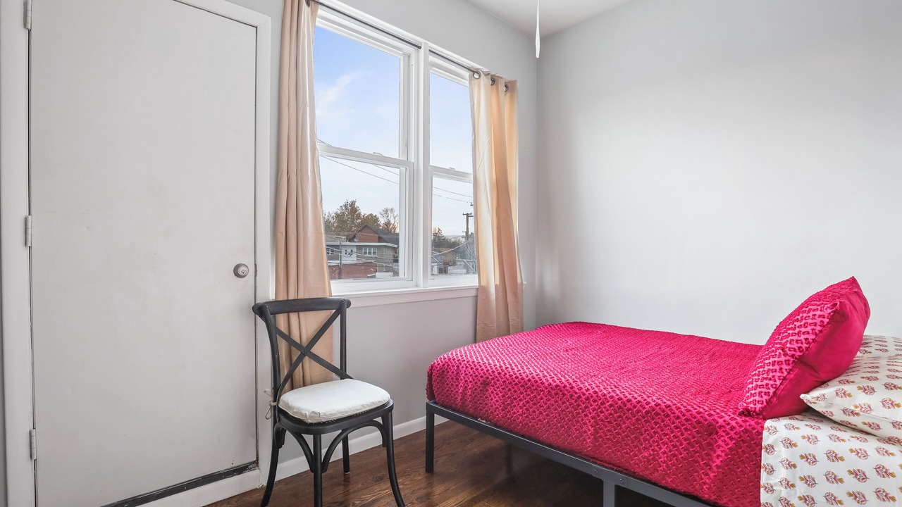 Photo of Bedroom in Brookfield
