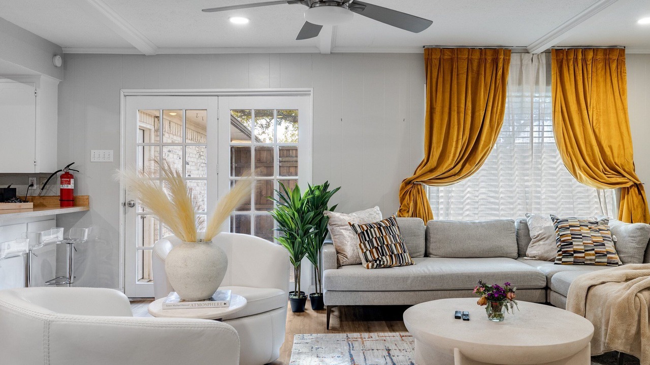Photo of Livingroom in North Dallas