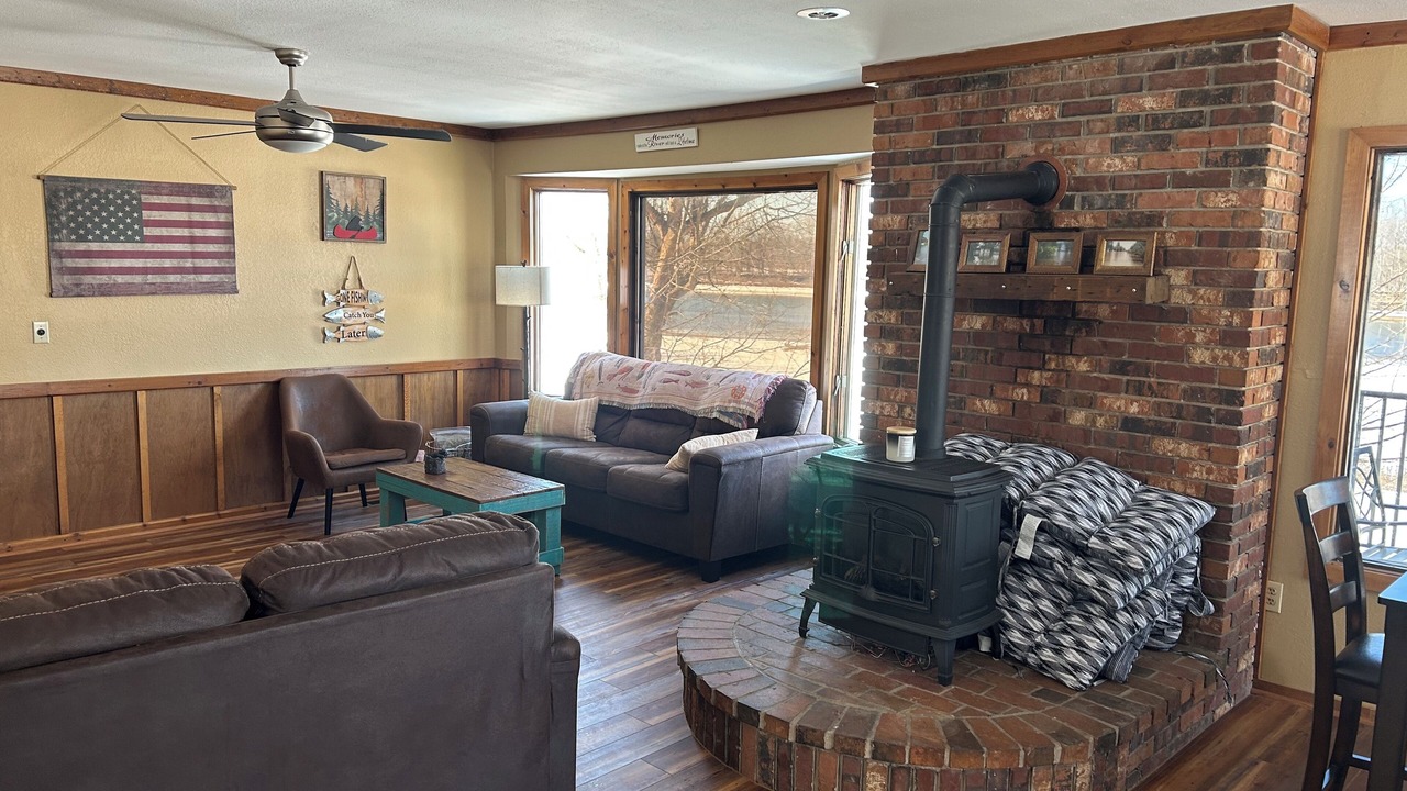 Photo of Livingroom in Bonnots Mill
