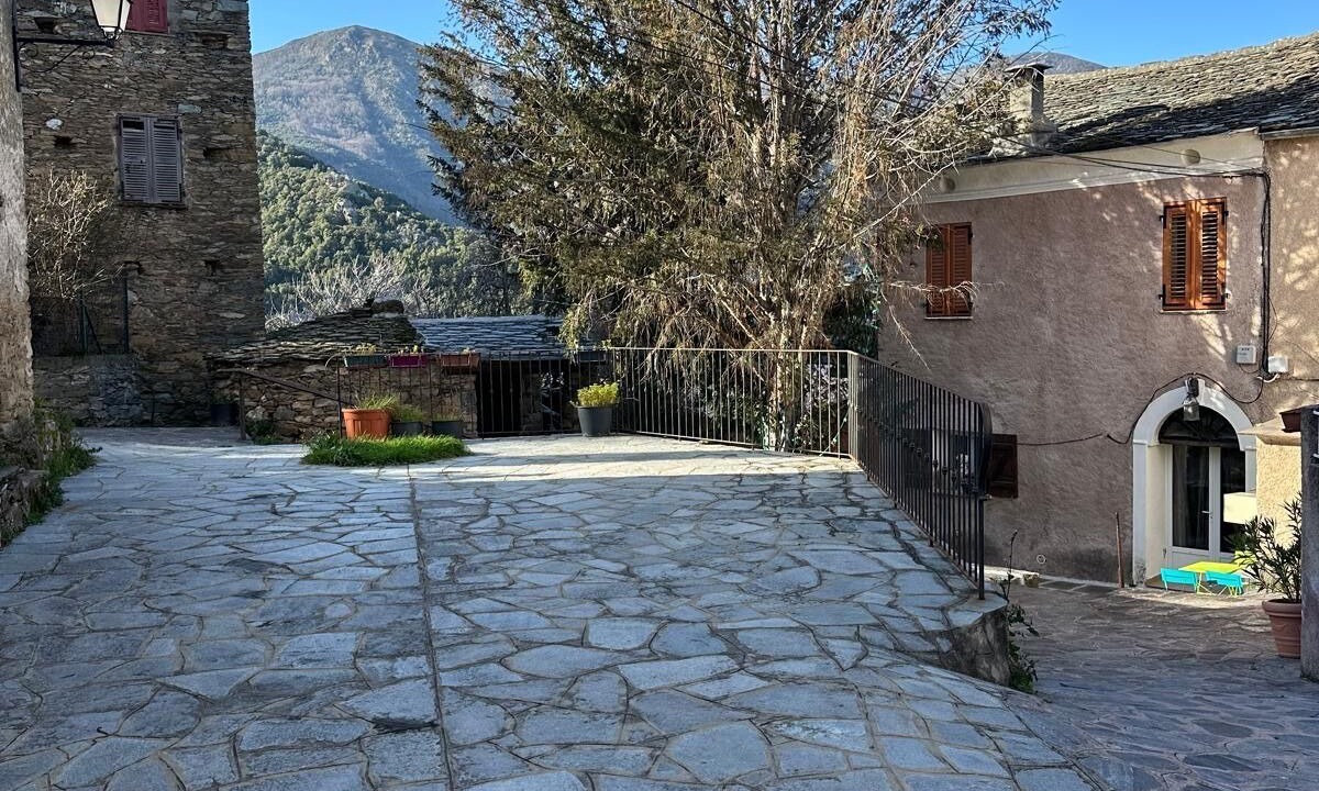 Photo of Outdoor in Cambia