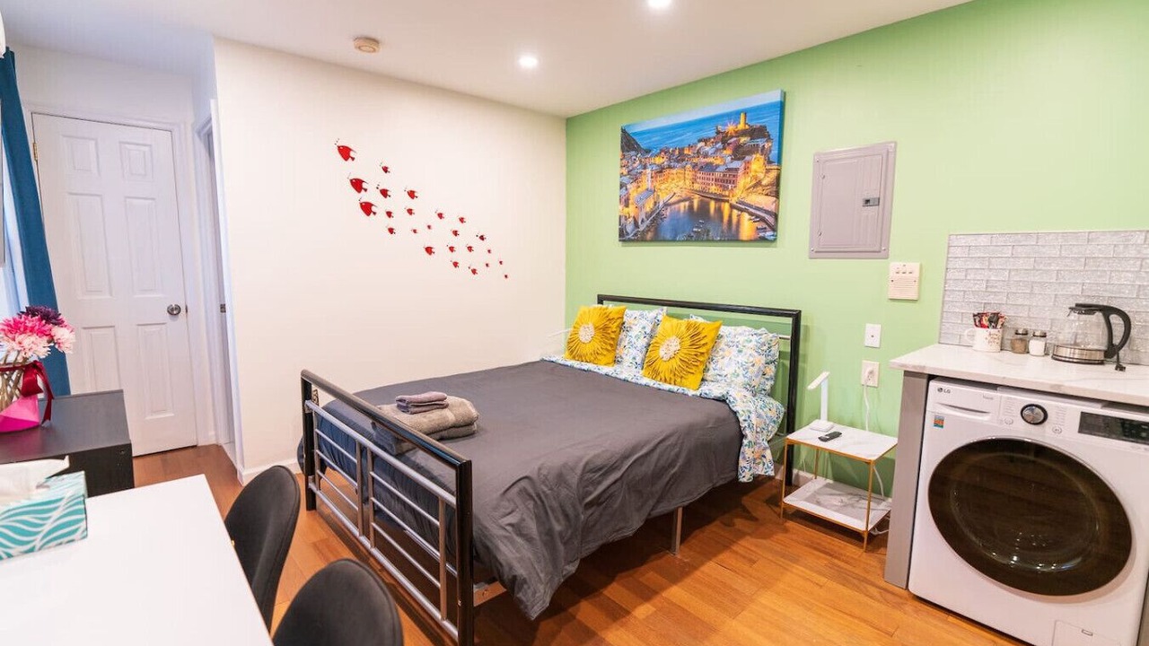 Photo of Bedroom in Graduate Hospital