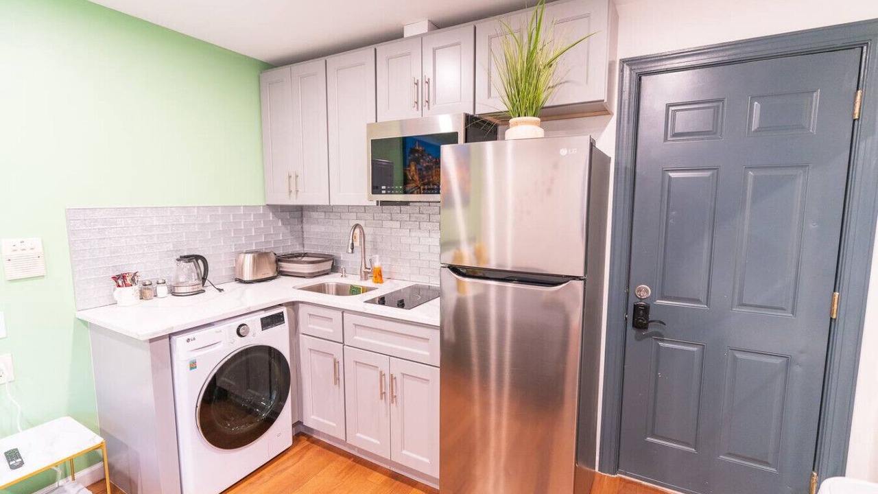 Photo of Kitchen in Graduate Hospital