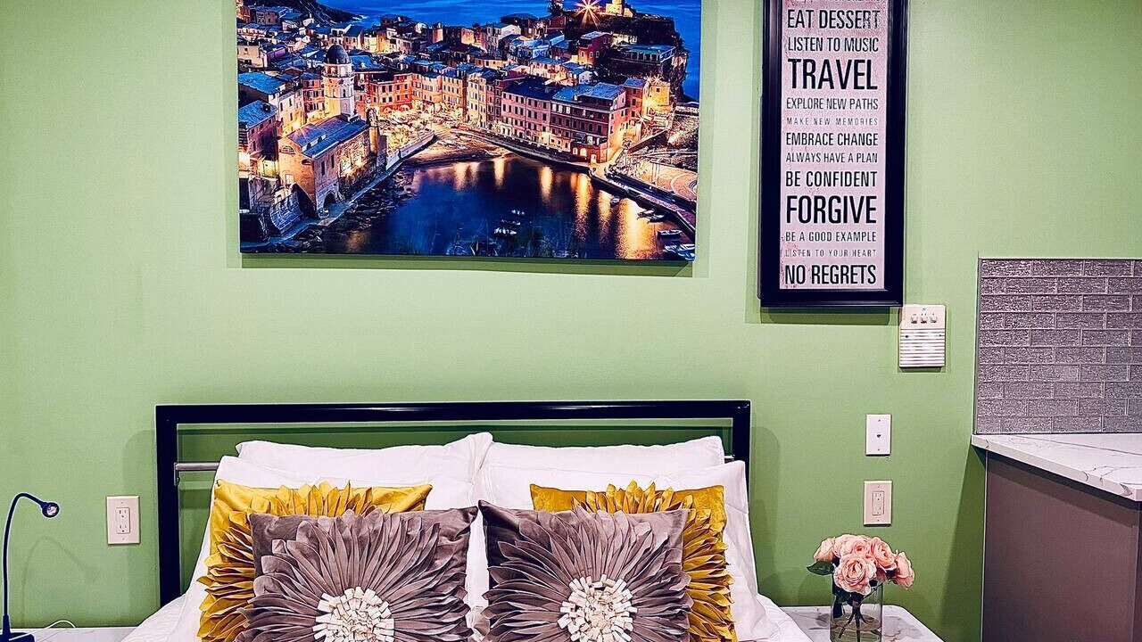 Photo of Bedroom in Graduate Hospital