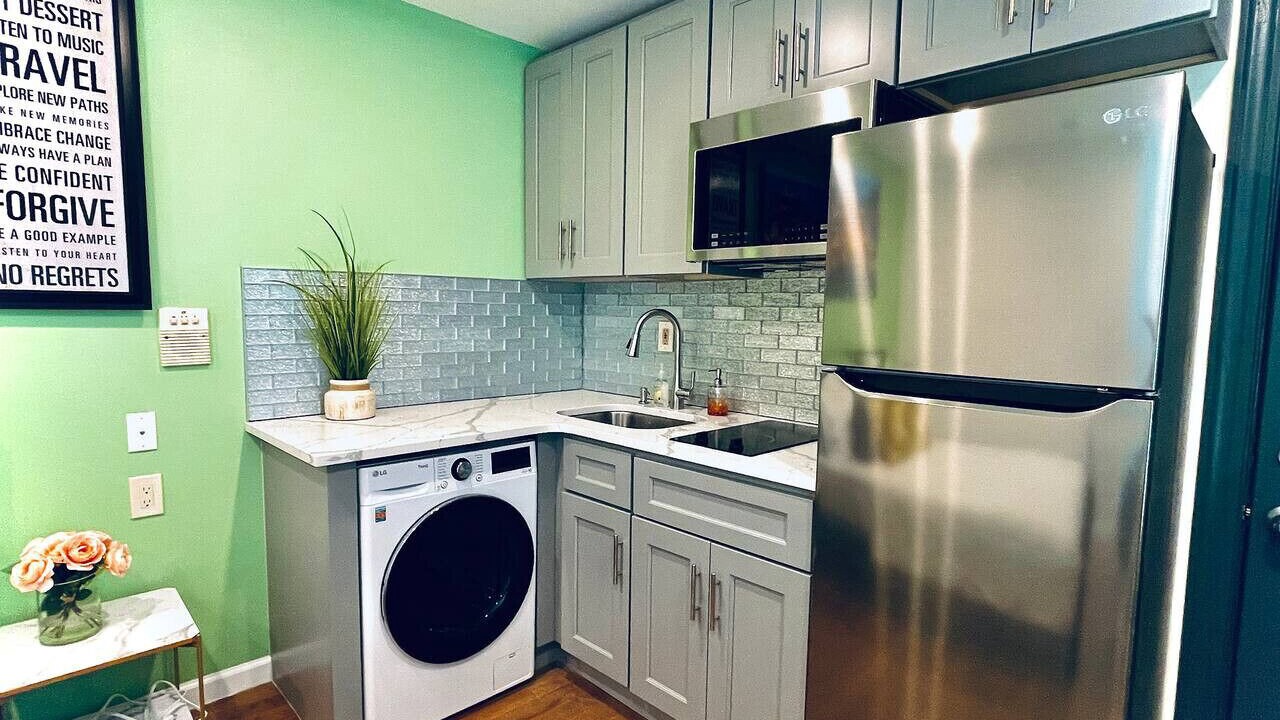 Photo of Kitchen in Graduate Hospital