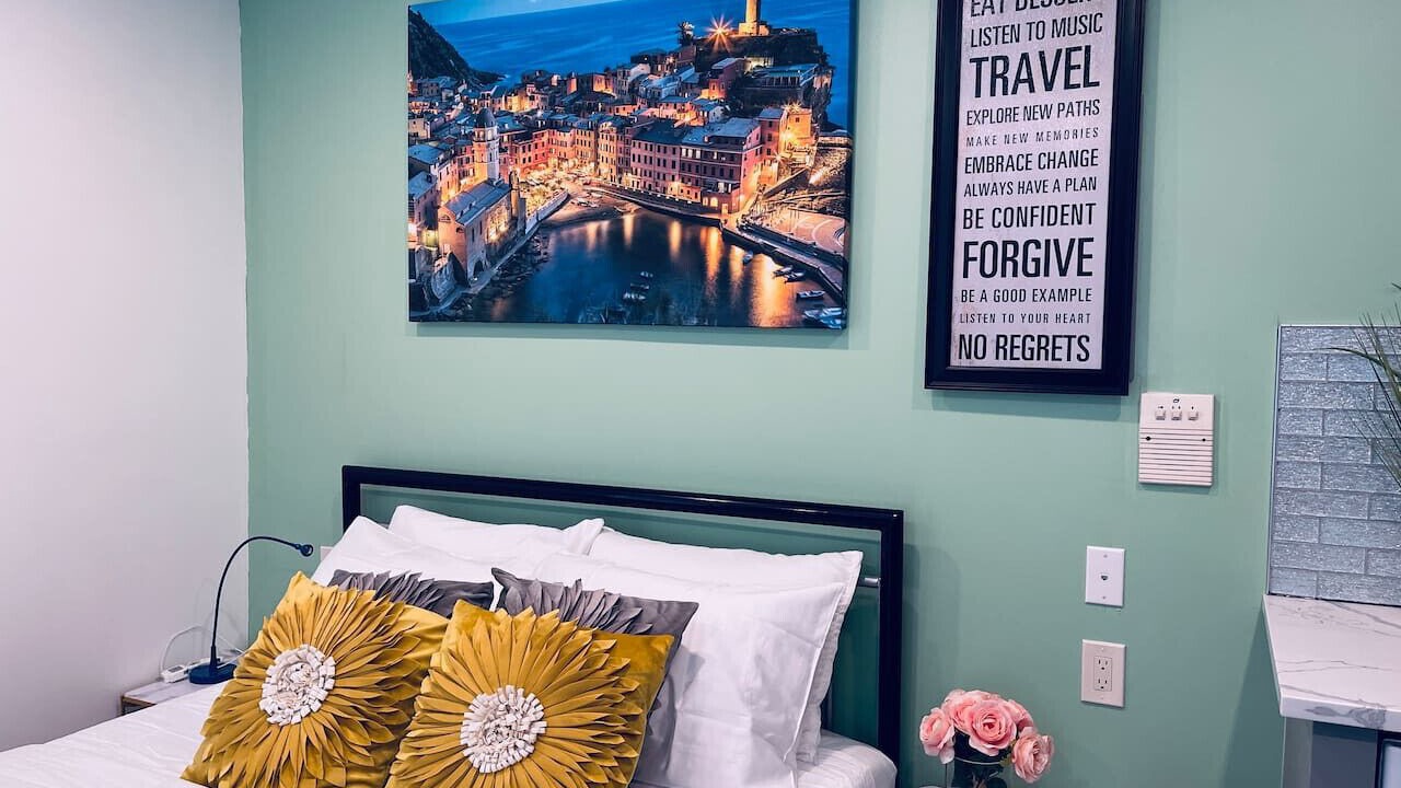 Photo of Bedroom in Graduate Hospital