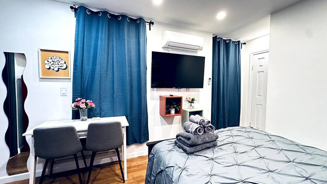 Photo of Bedroom in Graduate Hospital