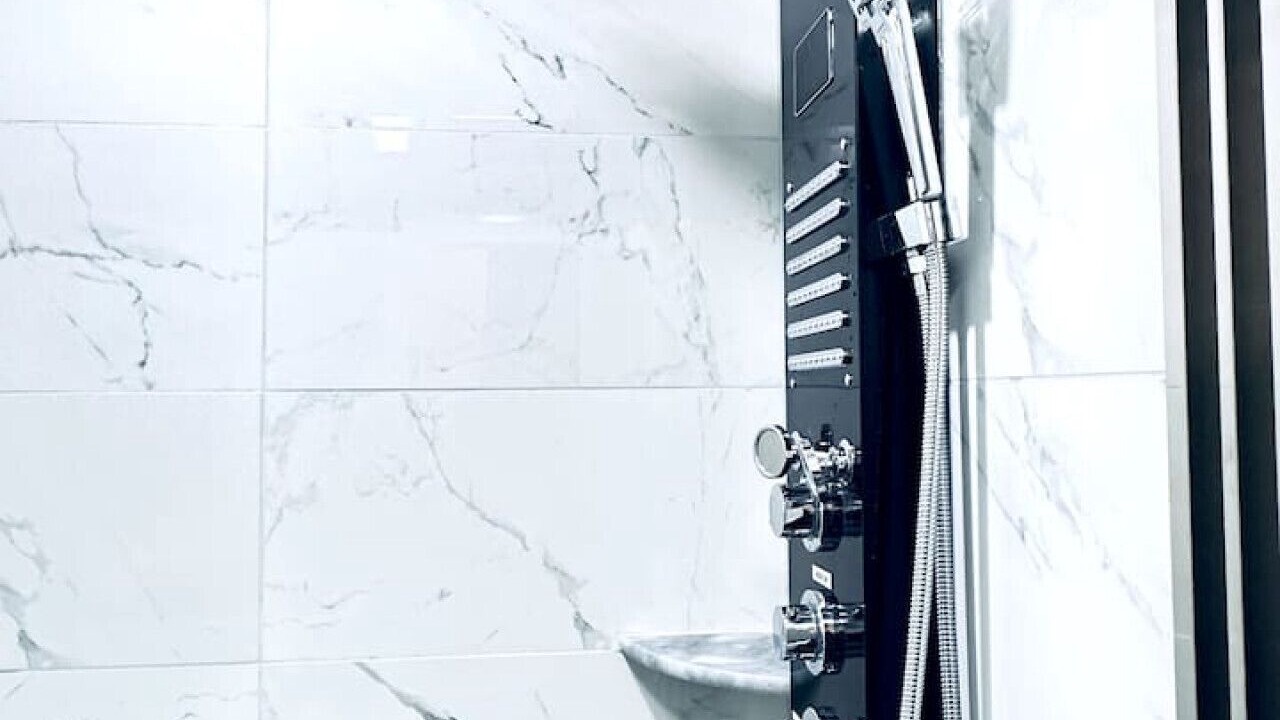 Photo of Bathroom in Graduate Hospital