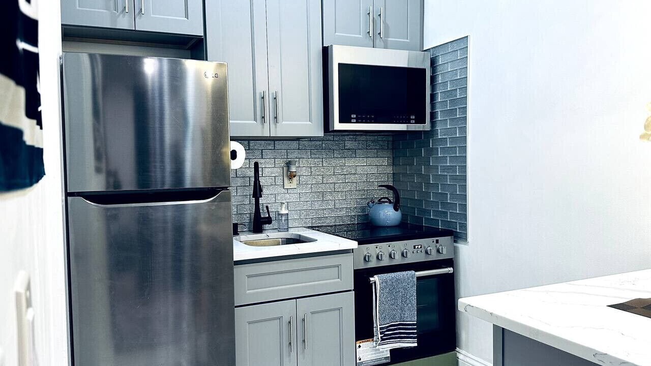 Photo of Kitchen in Graduate Hospital