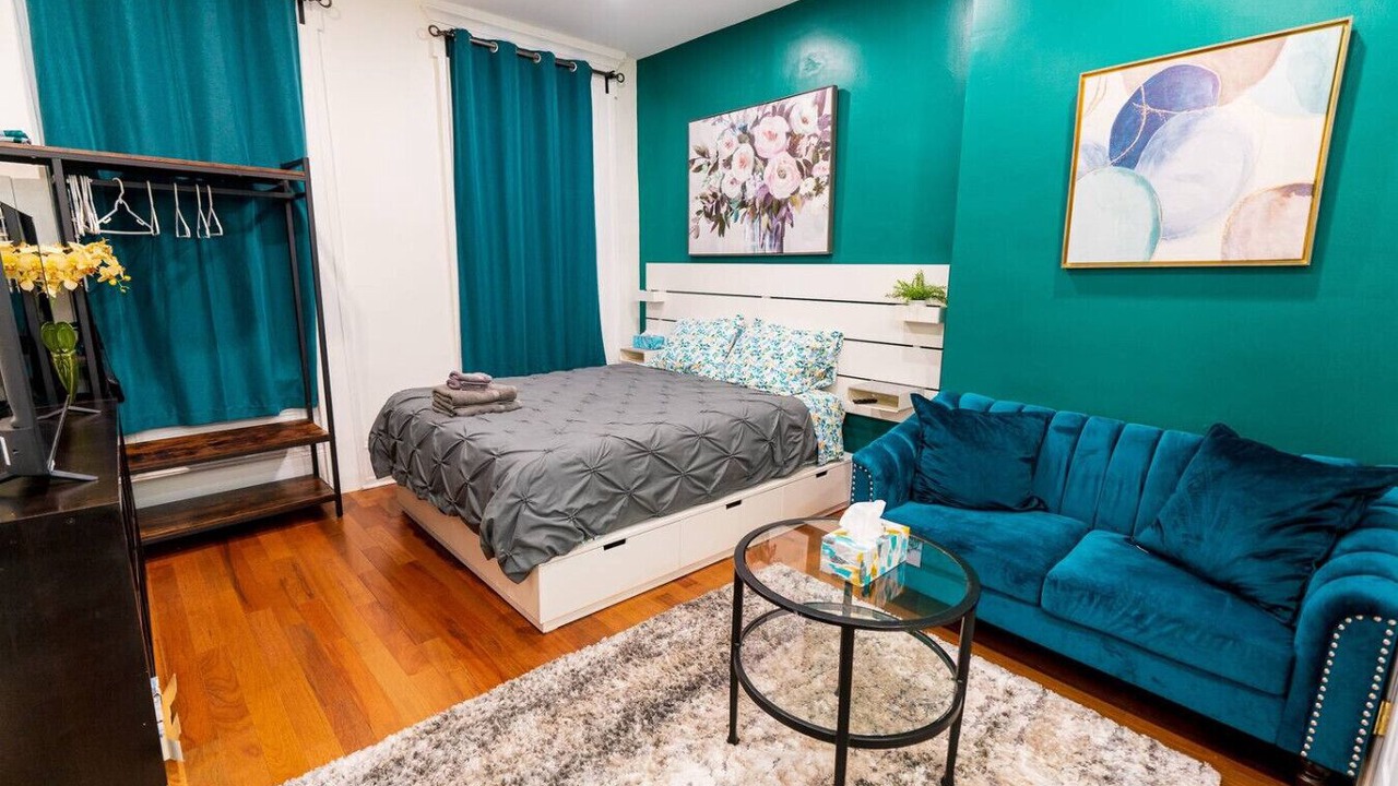 Photo of Bedroom in Graduate Hospital