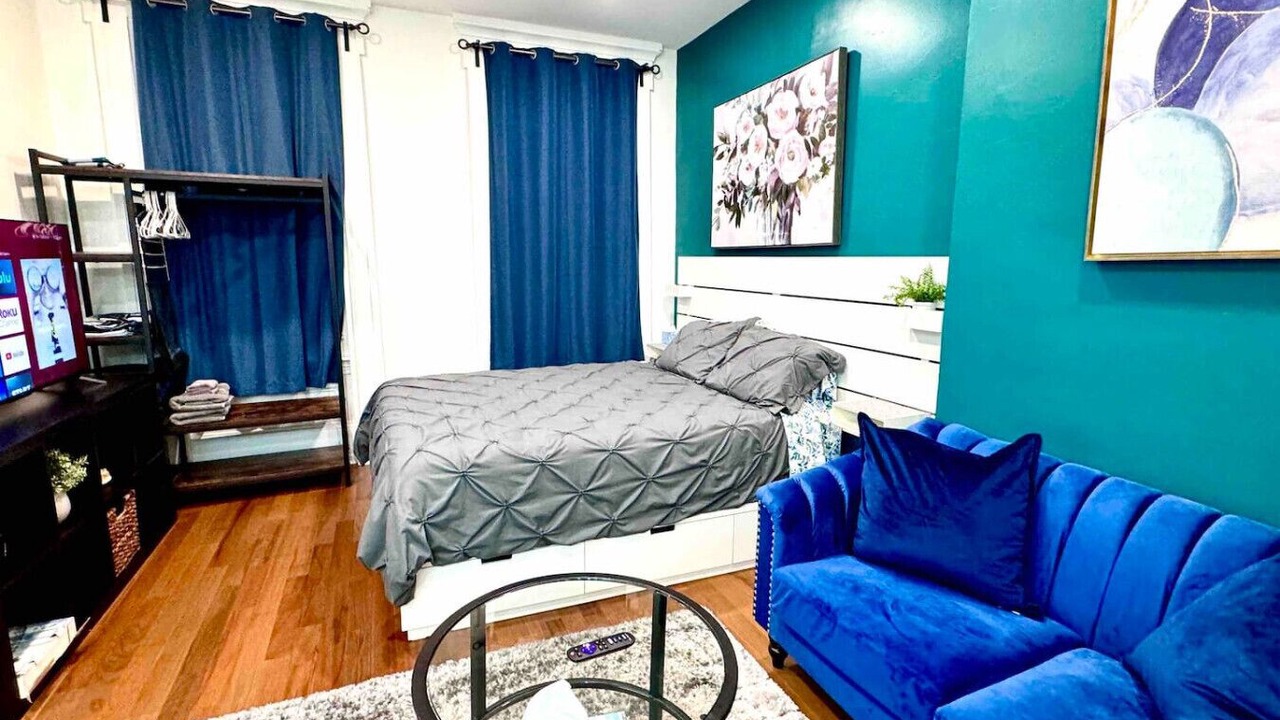 Photo of Bedroom in Graduate Hospital