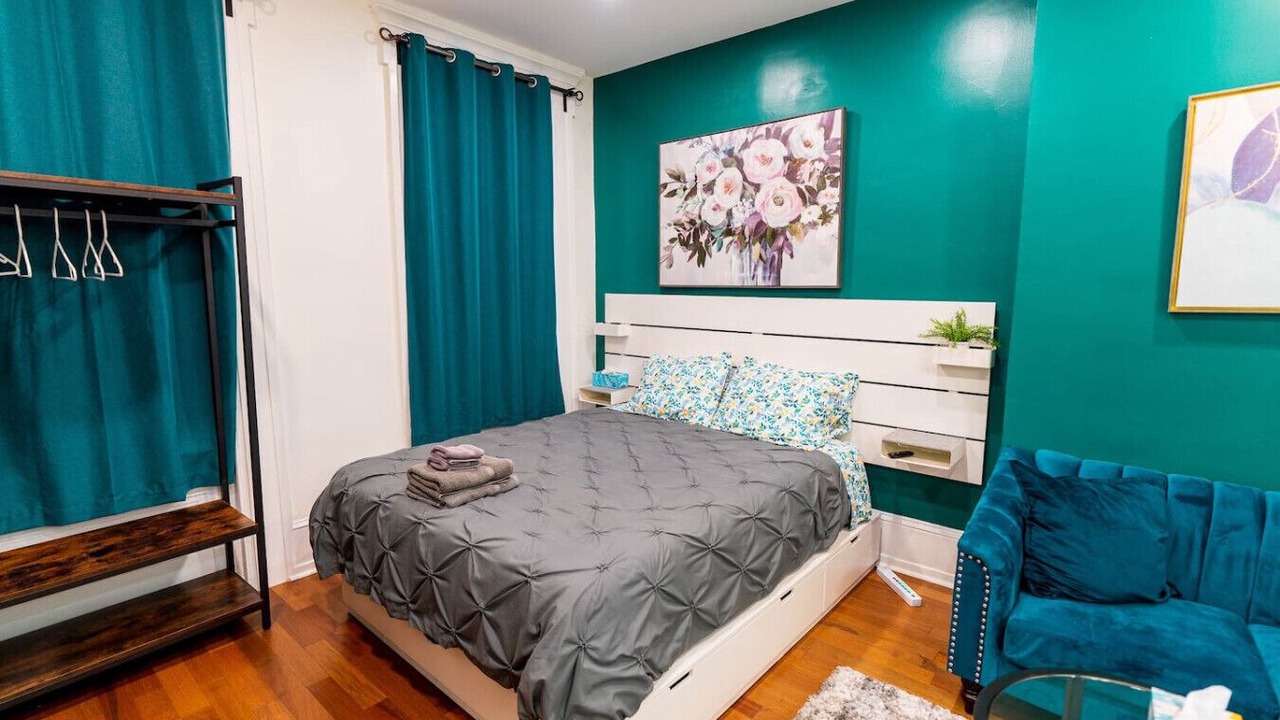Photo of Bedroom in Graduate Hospital