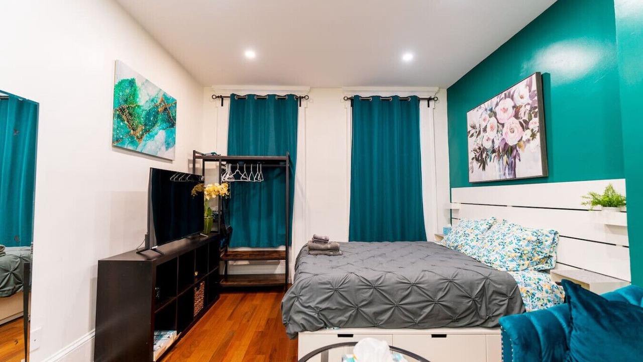 Photo of Bedroom in Graduate Hospital