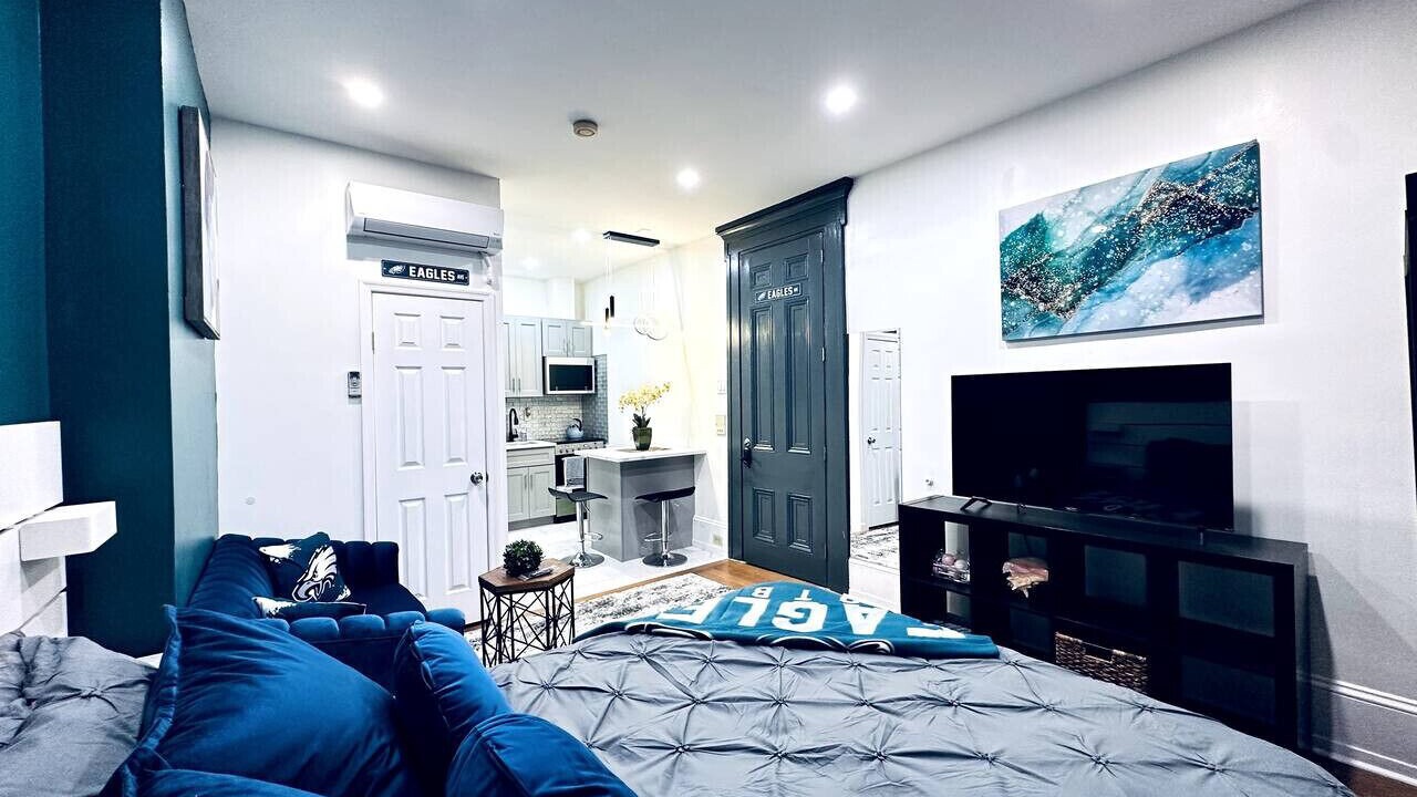 Photo of Bedroom in Graduate Hospital