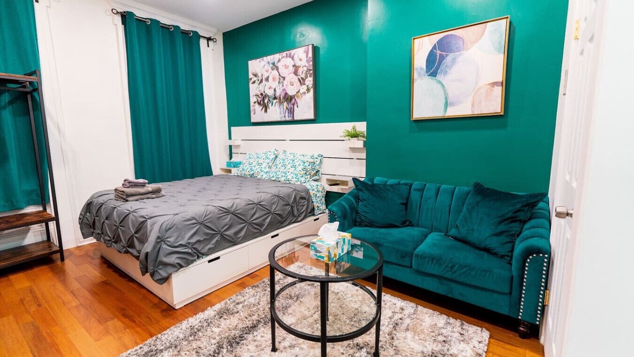Photo of Bedroom in Graduate Hospital