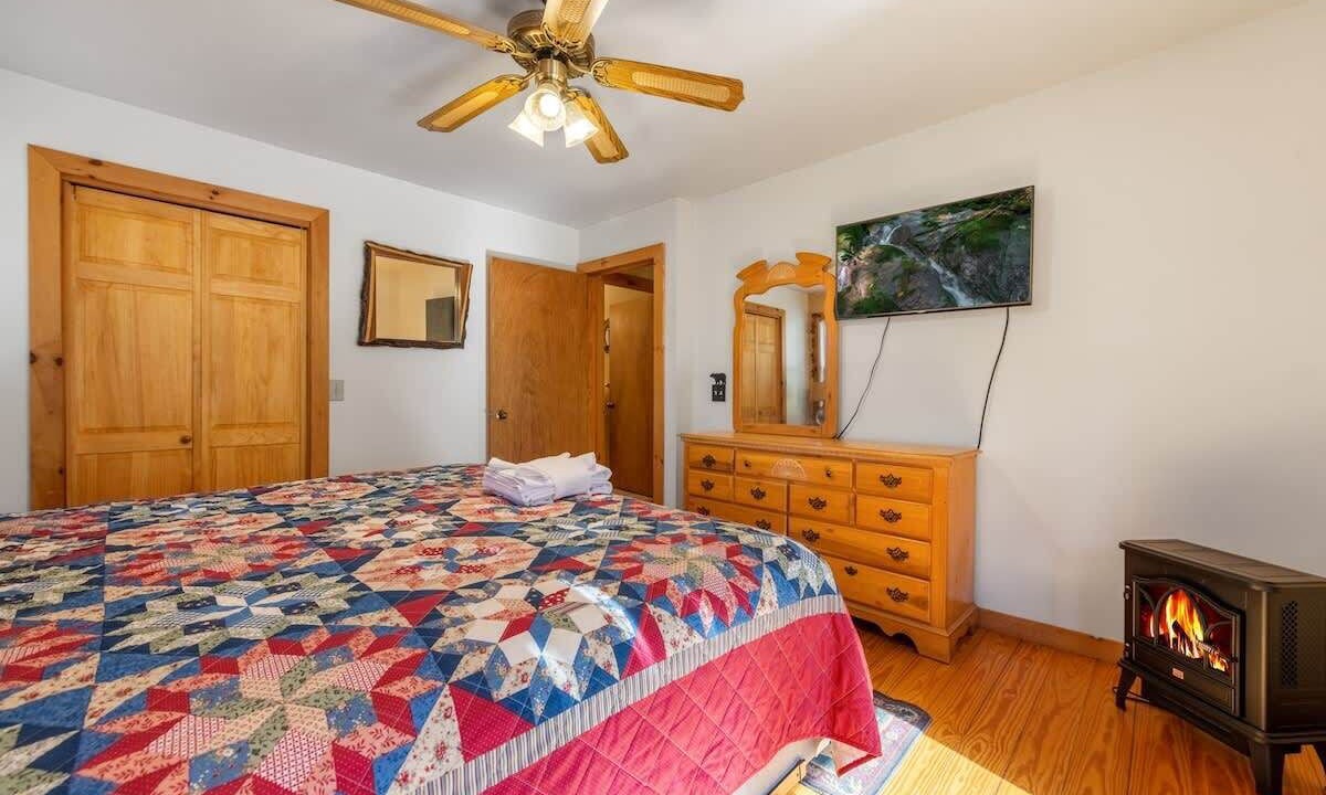 Photo of Bedroom in Dial
