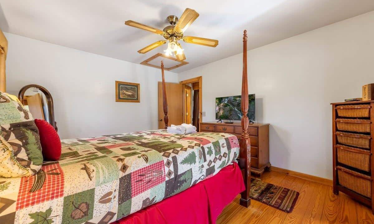 Photo of Bedroom in Dial
