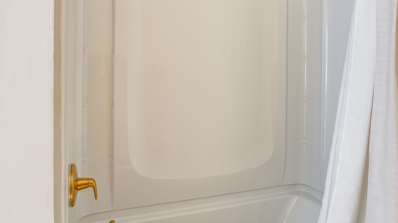 Photo of Bathroom in East Avenue