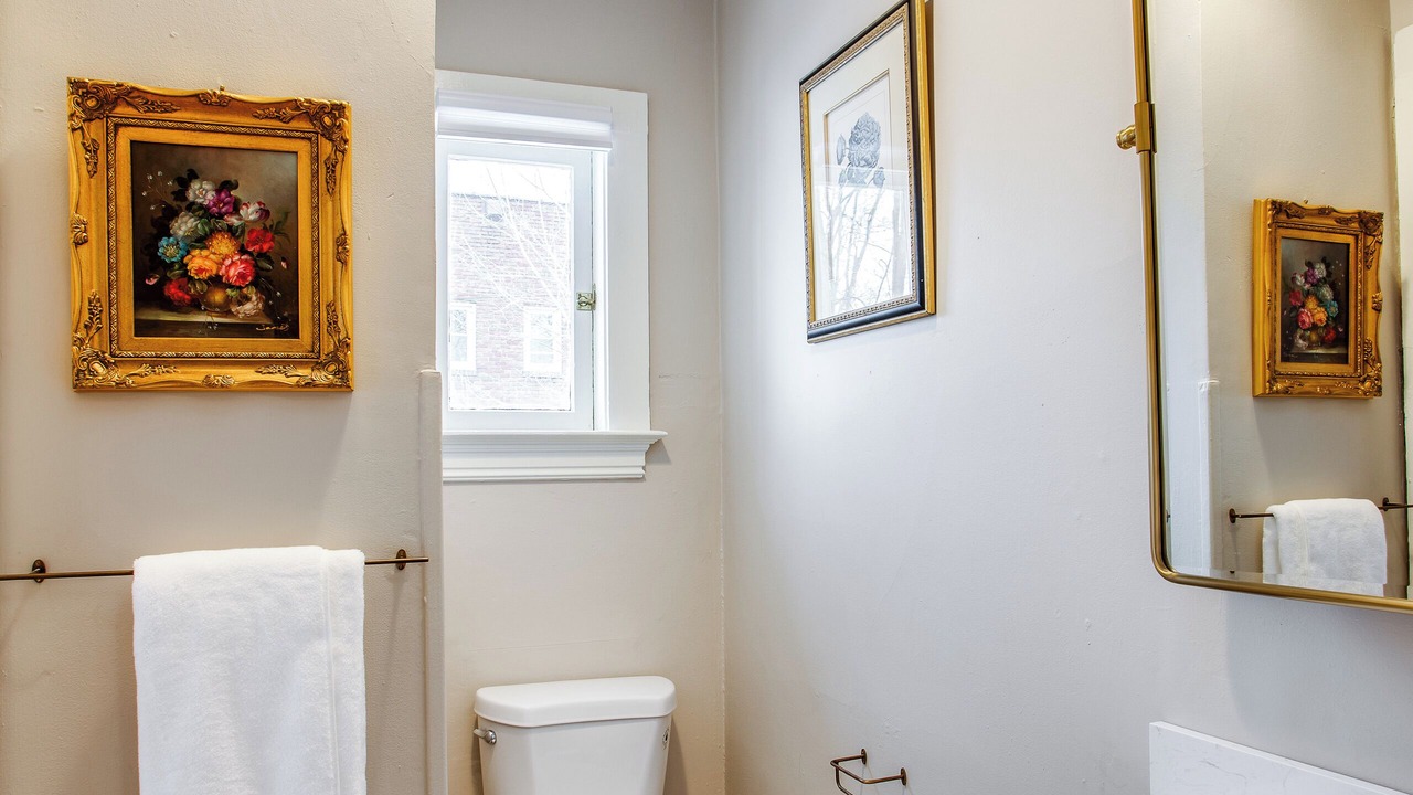 Photo of Bathroom in East Avenue