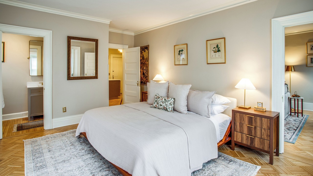 Photo of Bedroom in East Avenue