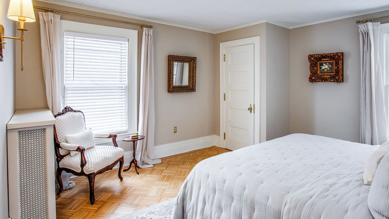 Photo of Bedroom in East Avenue