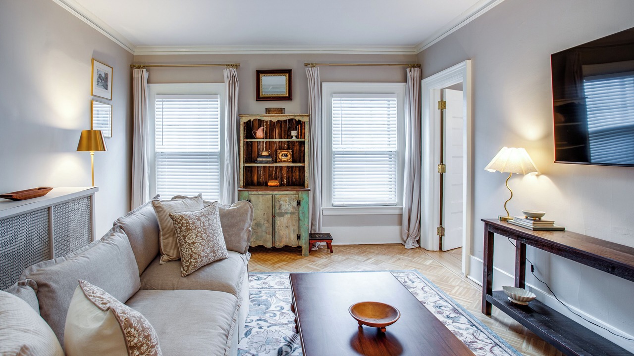 Photo of Livingroom in East Avenue