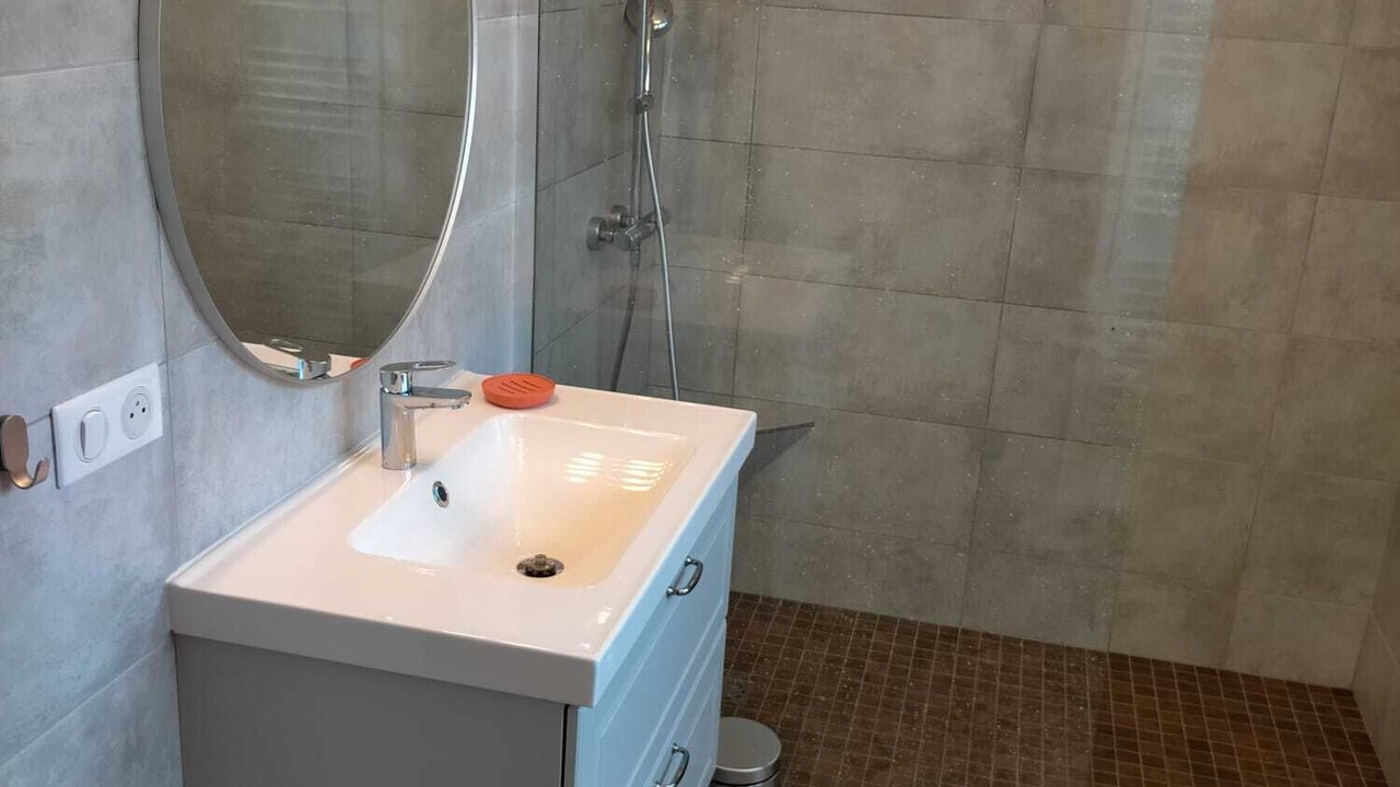 Photo of Bathroom in Mayrac