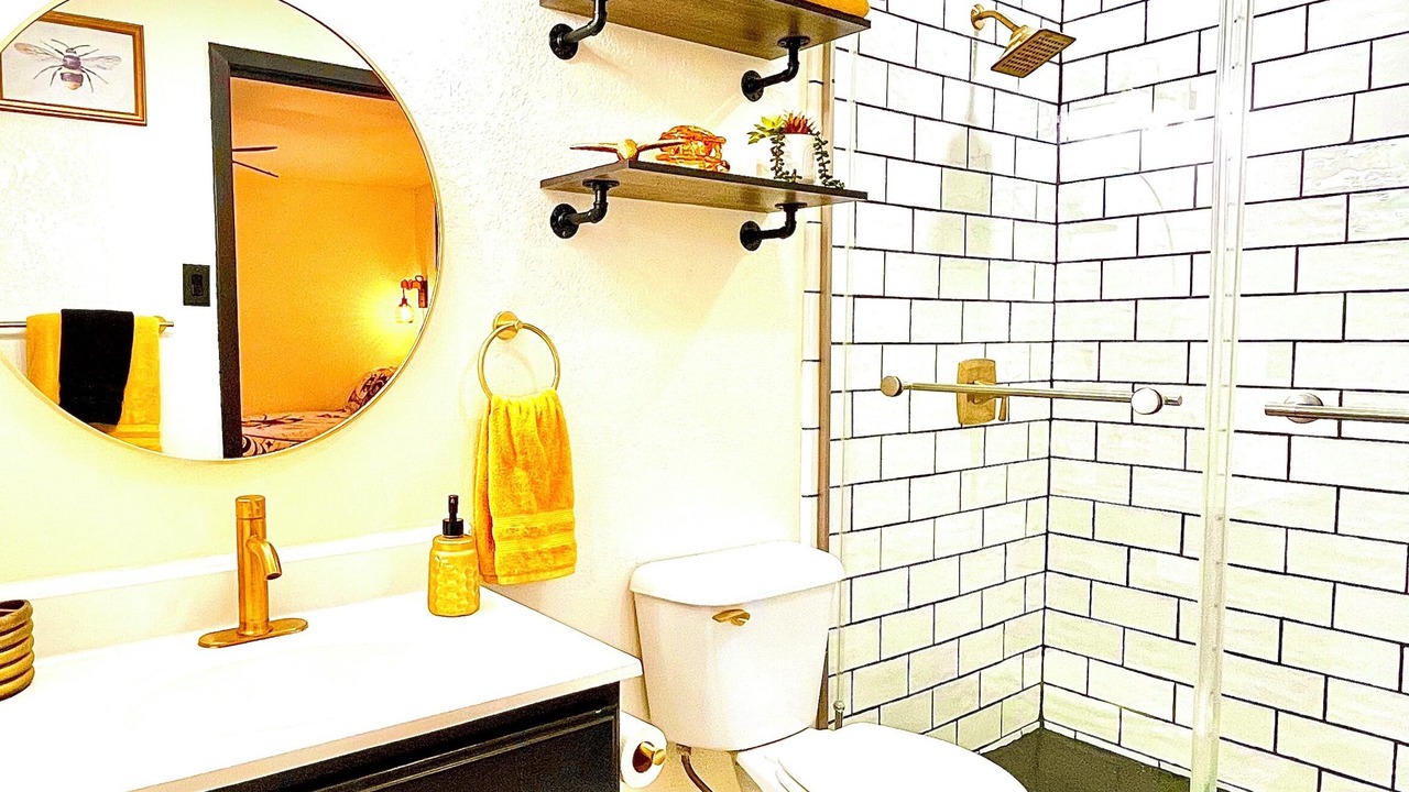 Photo of Bathroom in Eastern Division