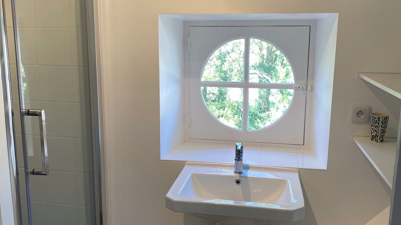 Photo of Bathroom in Dampierre-en-Yvelines