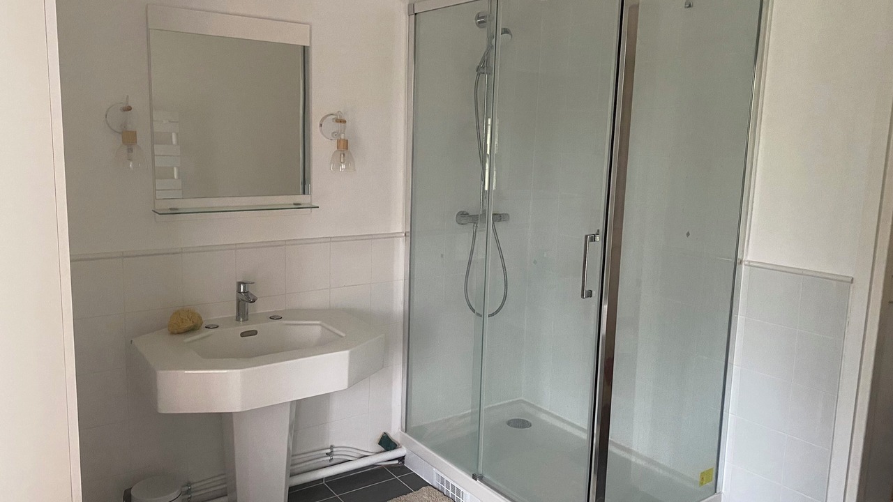 Photo of Bathroom in Dampierre-en-Yvelines