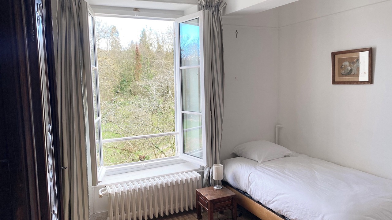 Photo of Bedroom in Dampierre-en-Yvelines