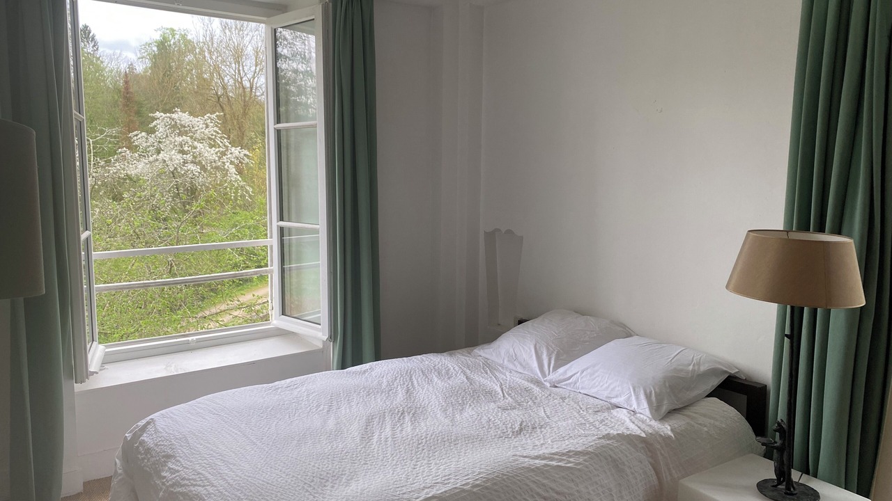 Photo of Bedroom in Dampierre-en-Yvelines