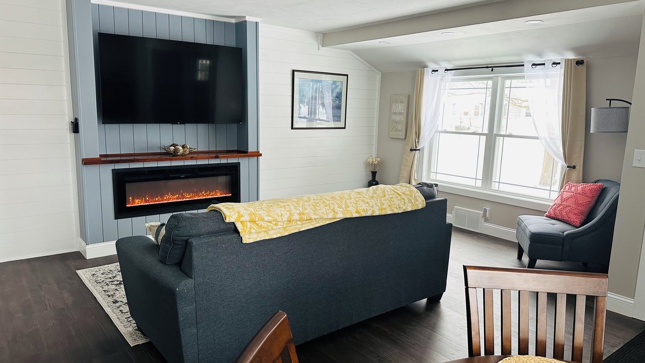 Photo of Livingroom in Sherrill