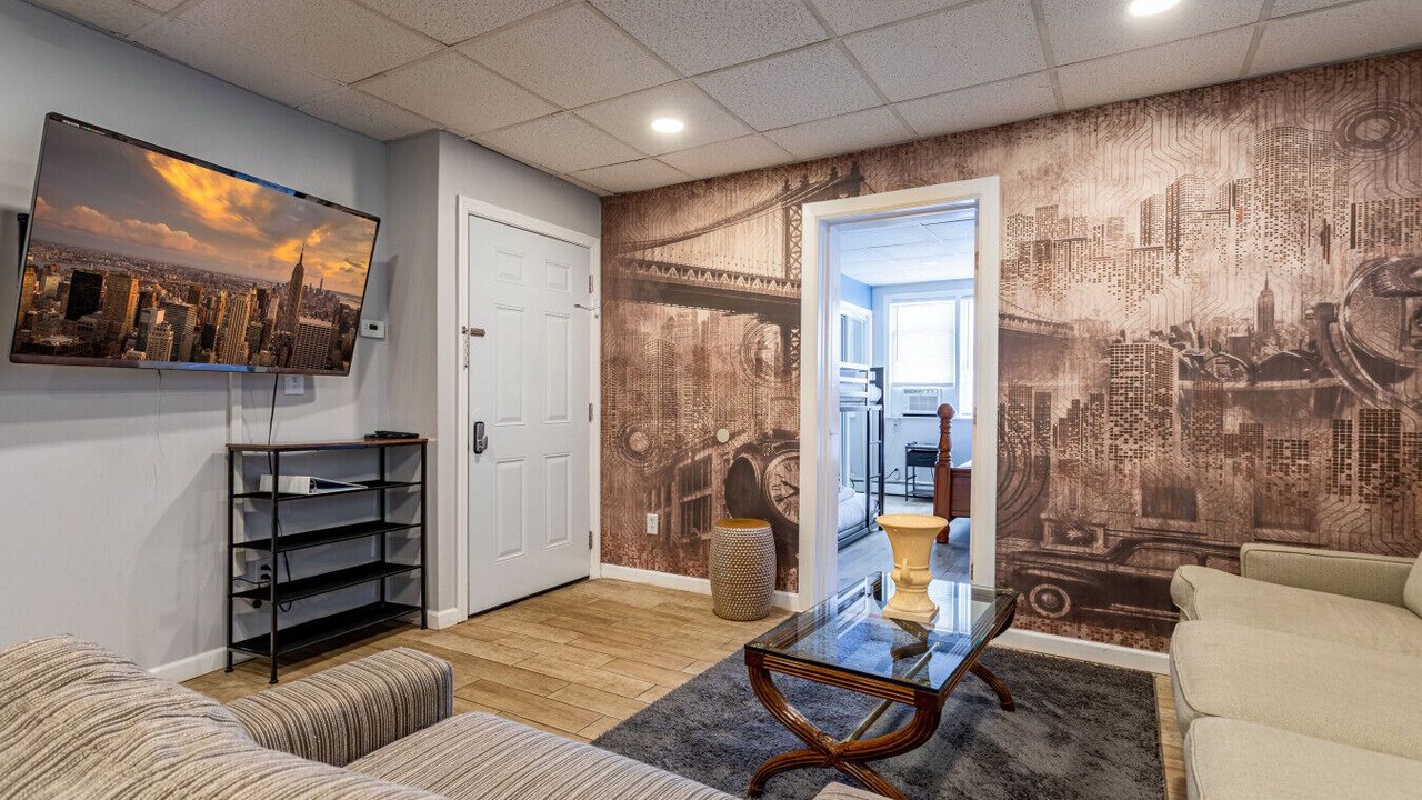 Photo of Livingroom in Constable Hook